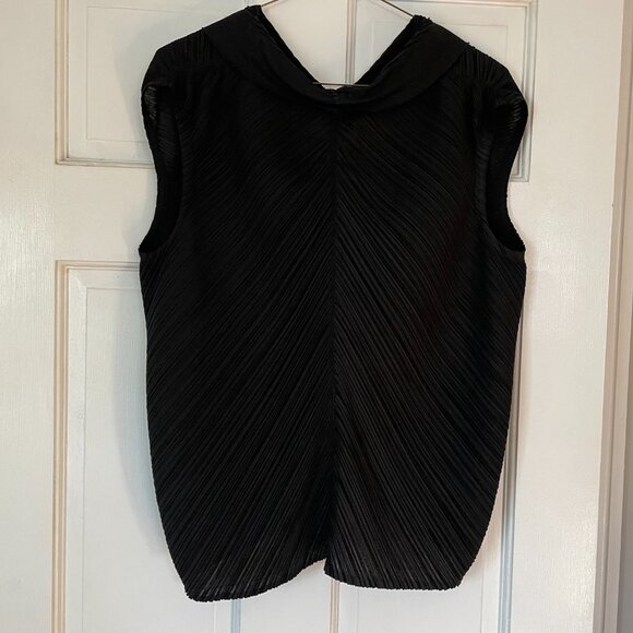 Issey Miyake White Label Black Sleeveless Top - Picture 2 of 5